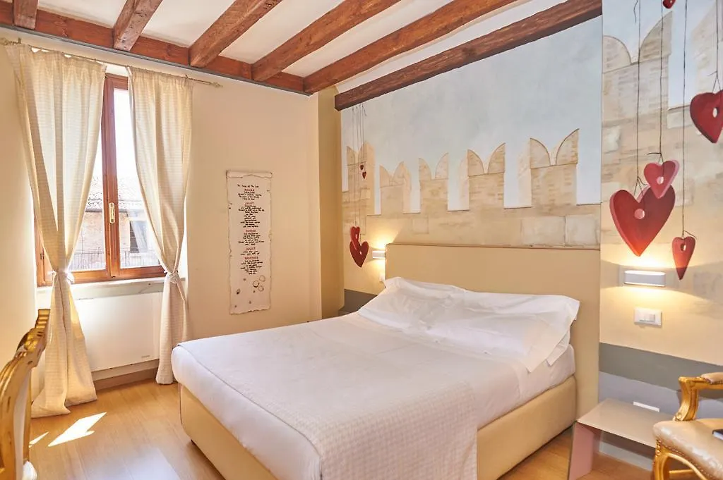 Le Suite Di Giulietta Verona Alojamento de Acomodação e Pequeno-almoço